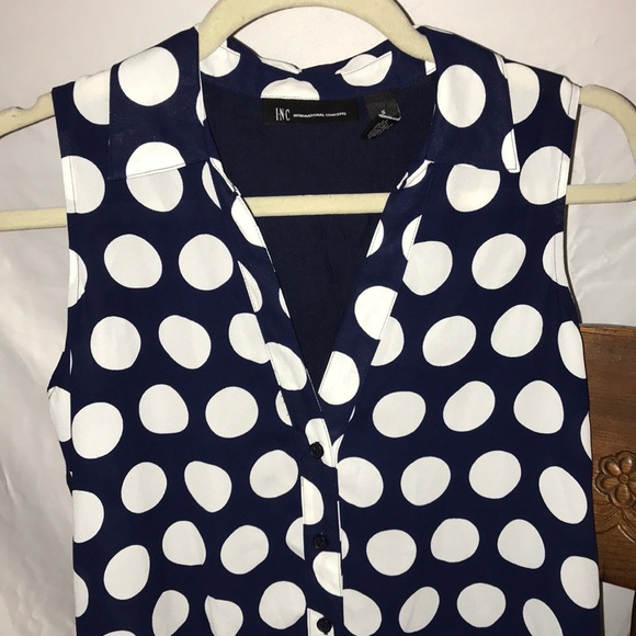 INC Polka Dots Sleeveless Top Front Tie - Picture 2 of 3